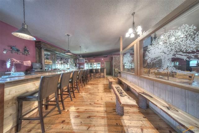 Barlee's Food & Drink: 253 Swanzey St, Keystone, SD 57751